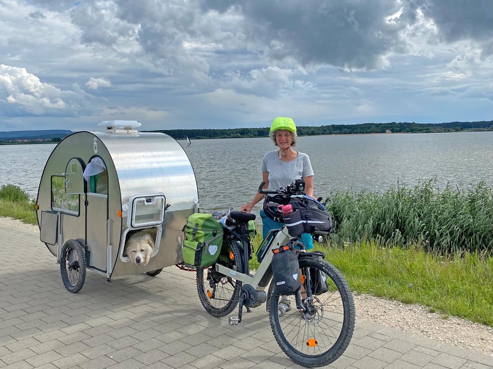 Fahrrad-Wohnwagen - Platz ist in der kleinsten Hütte - CamperDogs